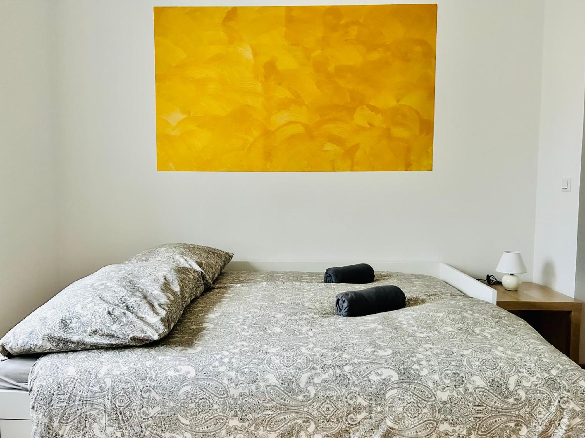 Cosy Long Term With Free Parking Apartment